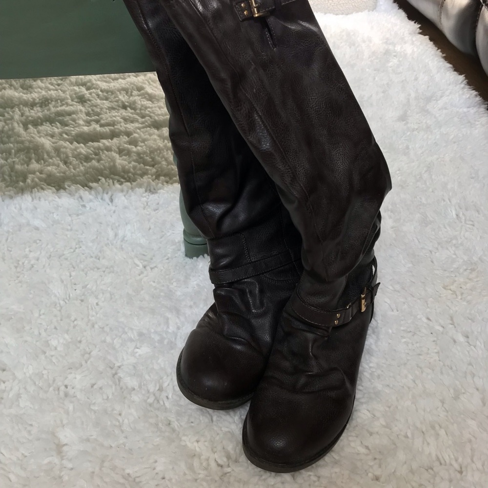 Brown boots